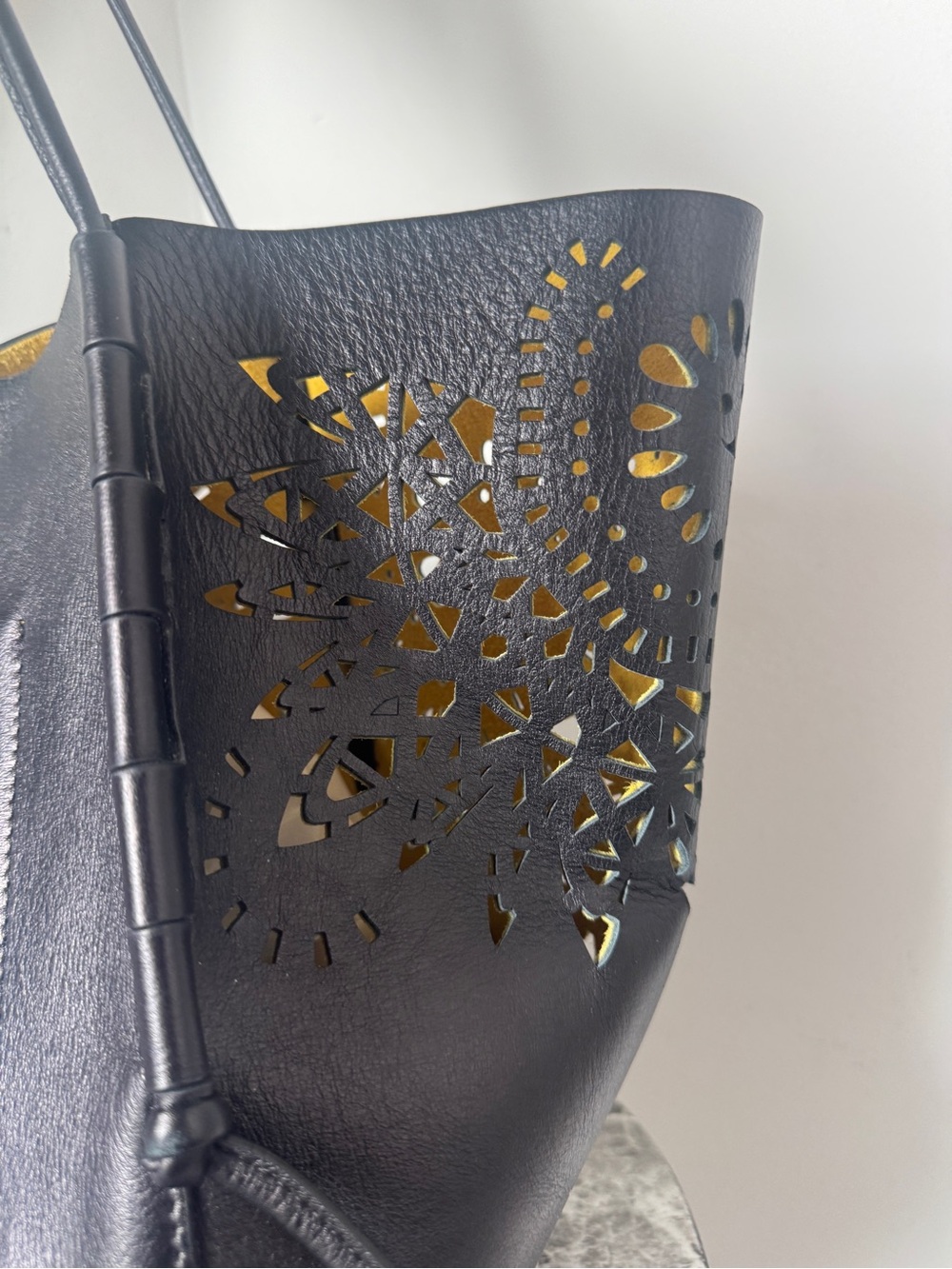 Dries Van Noten Lasercut Large Leather Tote - Picture 3 of 12